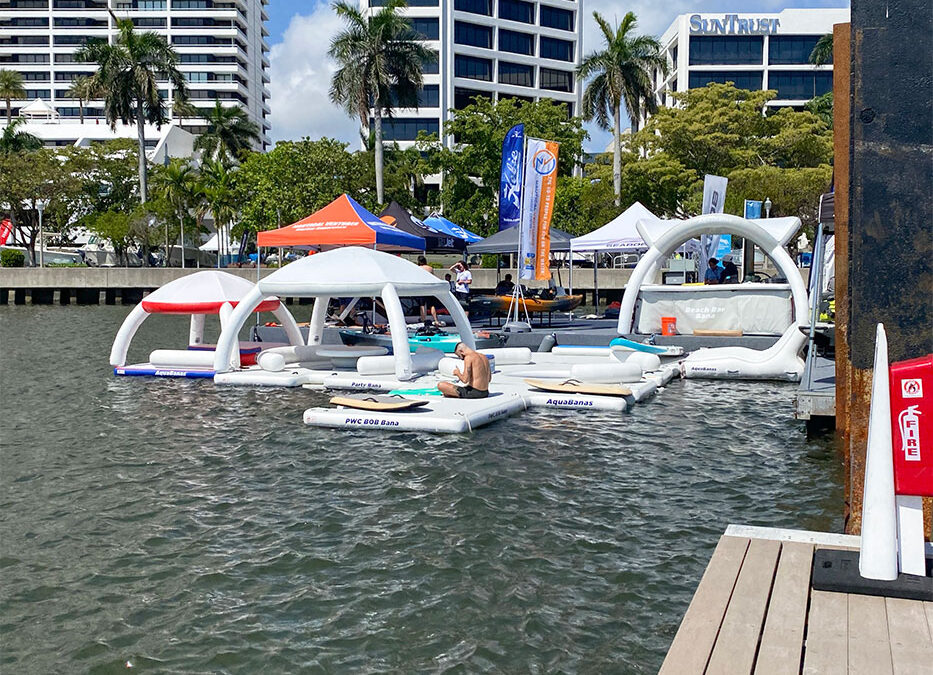 AquaBanas Inflatable yacht Docks with shade 1 933x675 2